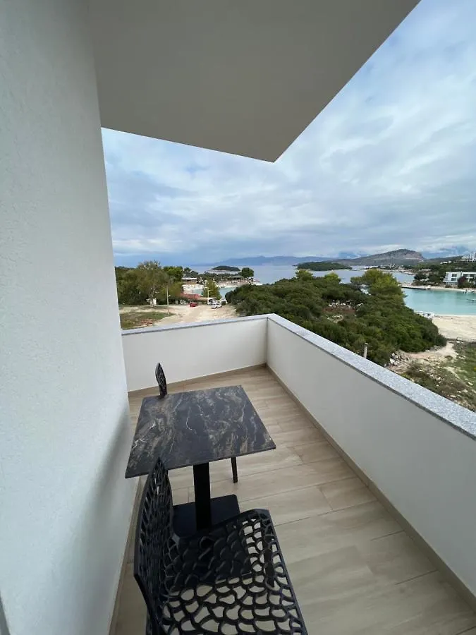 Hotel Onix Ksamil 4*,